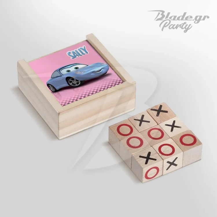 Ξύλινο δωράκι πάρτι τρίλιζα με αυτοκόλλητο Cars - Sally